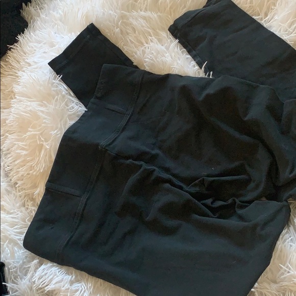 Aritzia Talula Black Leggings - Picture 6 of 9
